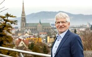 Franz Kehrer, emeritierter Direktor der Caritas OÖ, wurde zum Sprecher des Kuratoriums der Erhalterkonferenz gewählt. 