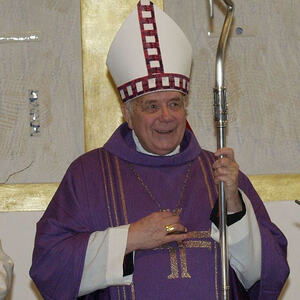 Bischof Maximilian Aichern