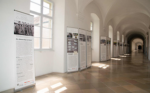Ausstellung 'GEH-DENK-SPUREN': Themenführungen im Stift St. Florian