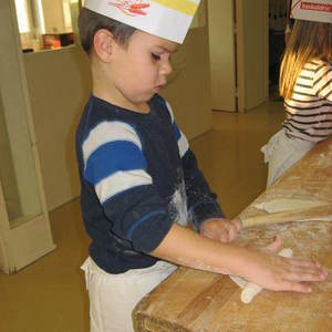 Kindergarten besucht Bäckerei