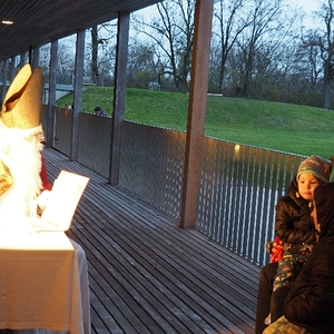 OLYMPUS DIGITAL CAMERA         