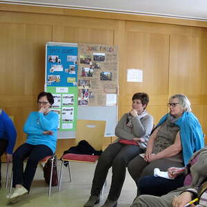 Torten verzieren, Pfarre Neumarkt im Mühlkreis