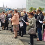 Hörende und Gehörlose feiern gemeinsam mit Generalvikar Lederhilger