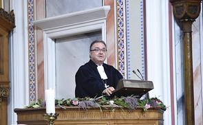 Bischof Michael Chalupka bei der Predigt