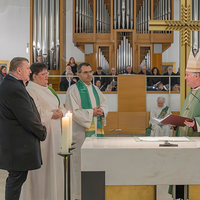 Amtseinführung von Pfarrer und Pfarrvorständ:innen in der neuen Pfarre Linz-Süd