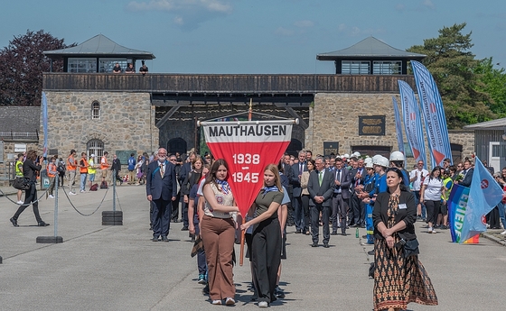 5.000 Menschen gedachten der Befreiung des Konzentrationslagers Mauthausen